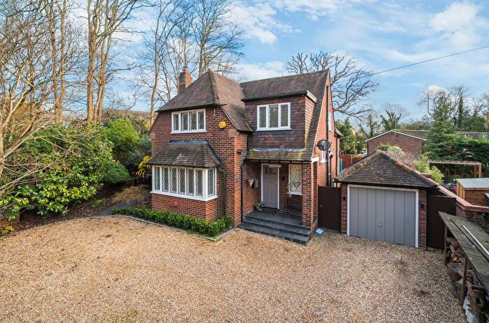 4 Bedroom Detached House To Rent In Portsmouth Road, Frimley, Camberley, GU16