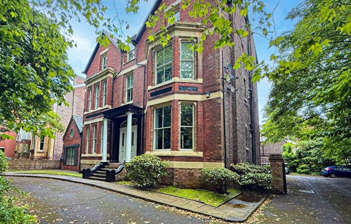 2 Bedroom Apartment To Rent In Linnet Lane, Aigburth, Liverpool, Merseyside, L17