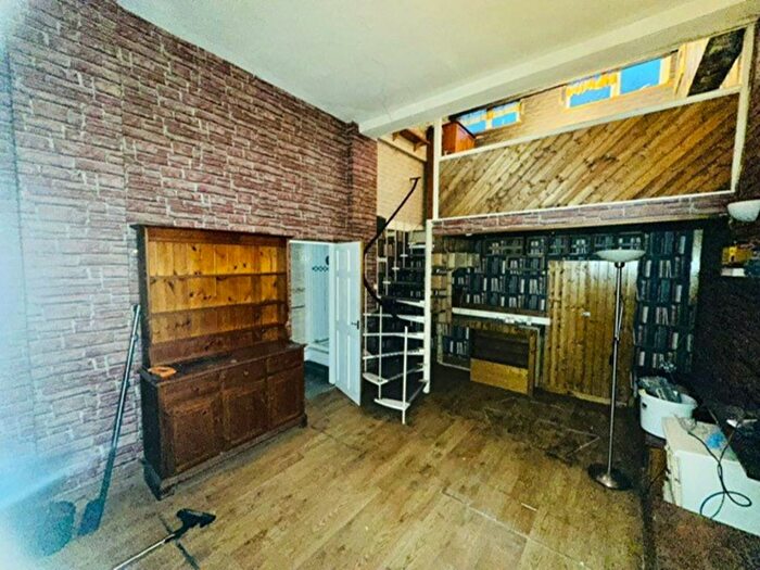 1 Bedroom Flat To Rent In Church Street, Gornal Wood, Dudley, DY3