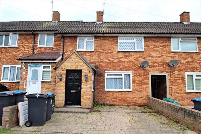 3 Bedroom Terraced House To Rent In Kent Way, Surbiton, KT6