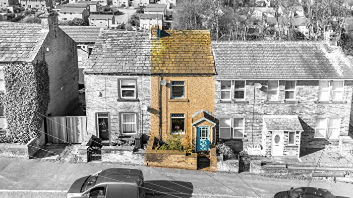 3 Bedroom Terraced House For Sale In Crowtrees Lane, Brighouse, HD6