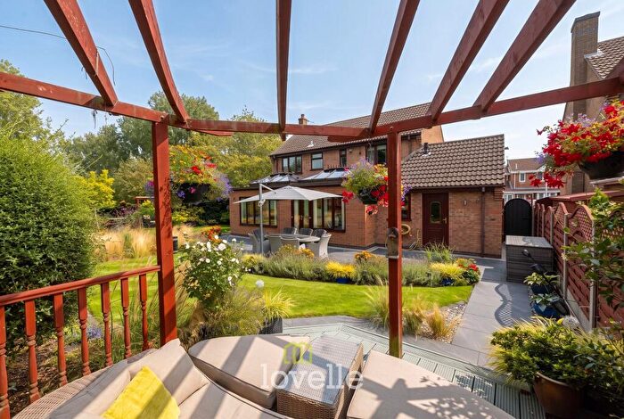 4 Bedroom Detached House For Sale In Pilgrims Way, Immingham, DN40