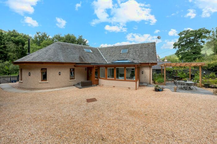 4 Bedroom Detached House For Sale In Strathyre, Callander, Perthshire, FK18