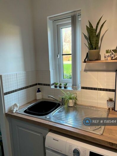 2 Bedroom Flat To Rent In Buckshaw Village, Chorley, PR7