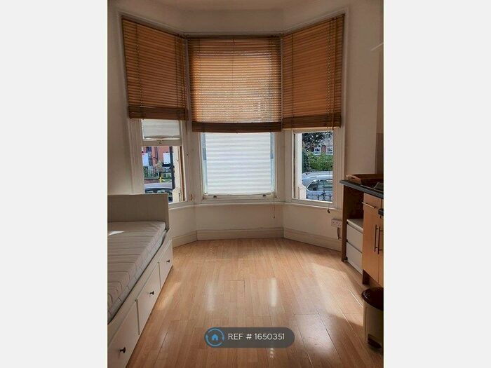 Studio To Rent In Lisgar Terrace -, London, W14