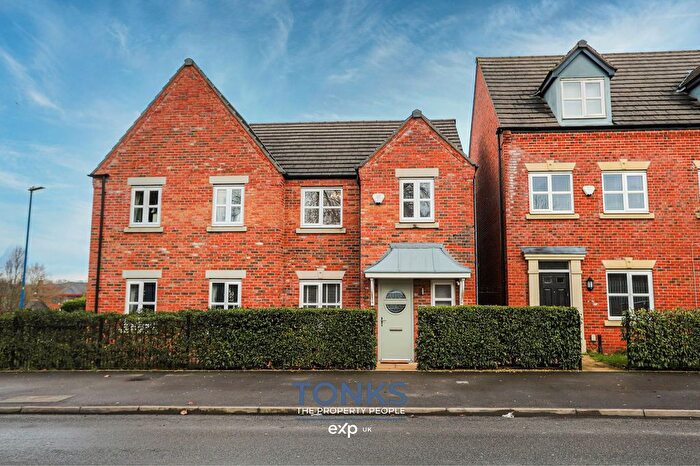 3 Bedroom Semi Detached House For Sale In Lower Church Lane, Tipton, DY4