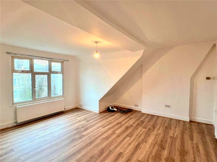 1 Bedroom Flat To Rent In Argyle Road, Ealing, W13