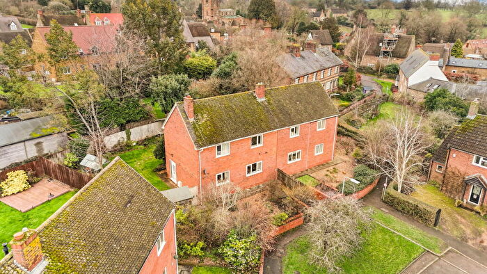 3 Bedroom Semi Detached House For Sale In Newnham, Northamptonshire, NN11