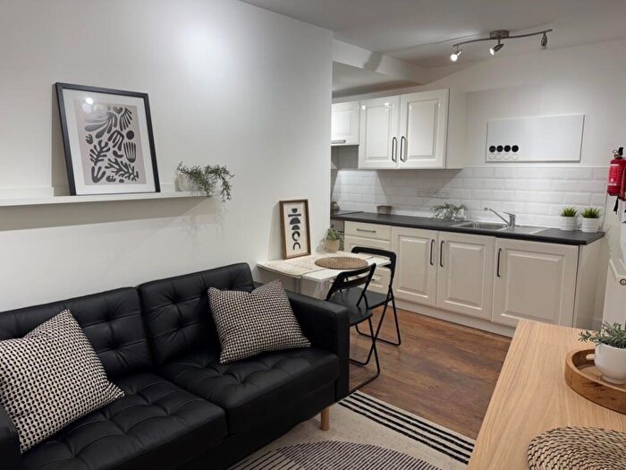 Apartment To Rent In Parkstone Heights, Furnished Studio, BH14