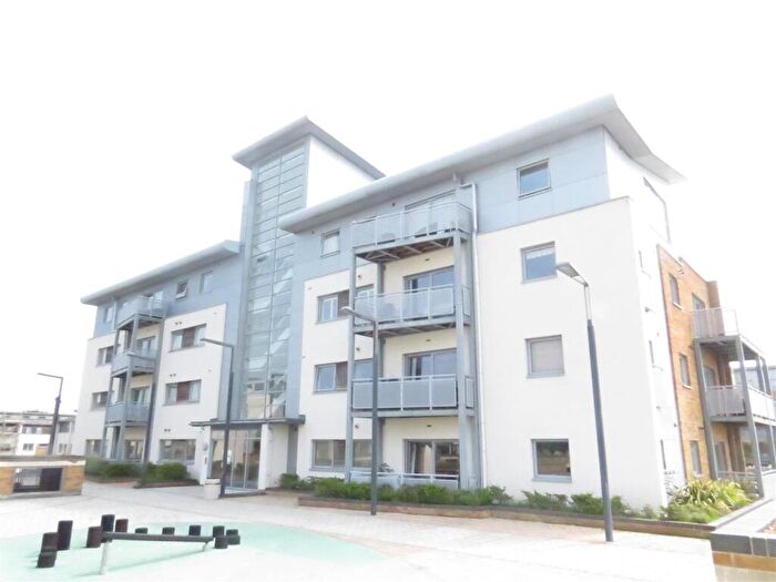 2 Bedroom Apartment To Rent In Pelican House, Stone Close, Poole, BH15