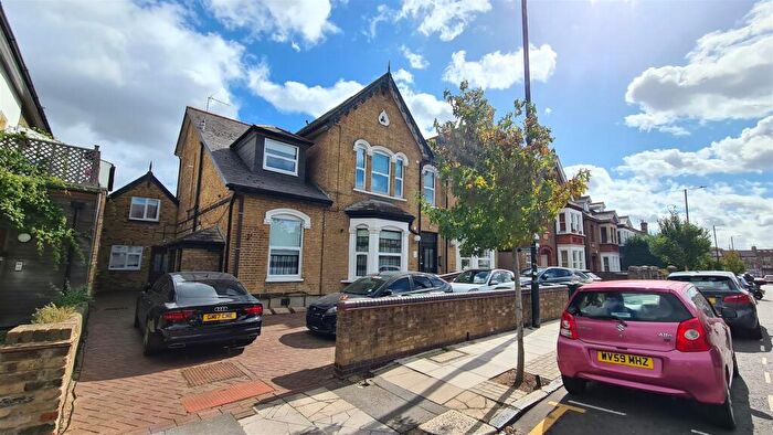 1 Bedroom Flat For Sale In Alexandra Road, Turnpike Lane, N8
