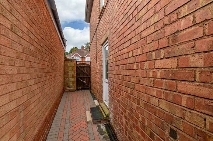 2 Bedroom End Of Terrace House For Sale In Edenhurst Road, Birmingham, West Midlands, B31