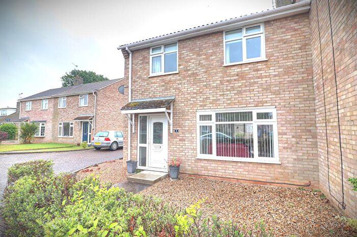 2 Bedroom Semi-Detached House For Sale In Long View Close, Snettisham, PE31