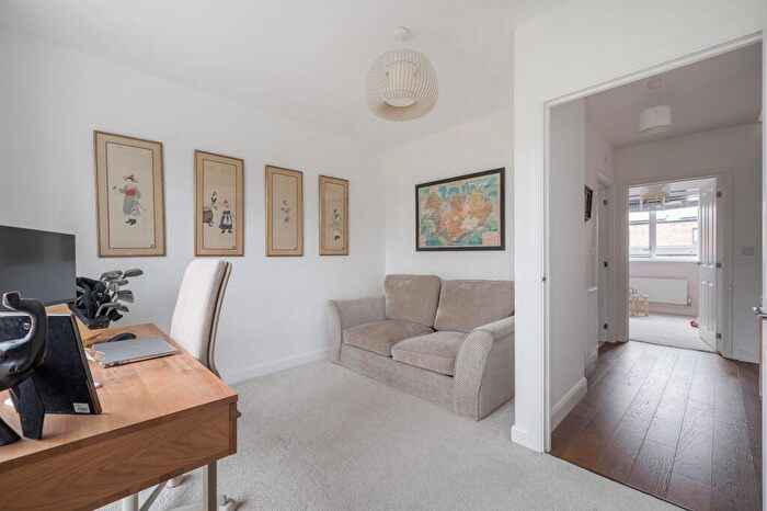 3 Bedroom Semi-Detached House For Sale In Van Brugh Avenue, Coulsdon, CR5