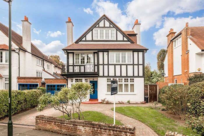 5 Bedroom Detached House For Sale In Bushy Park Gardens, Teddington, TW11