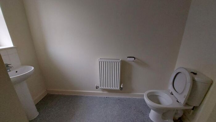 3 Bedroom Terraced House To Rent In Imperial Way, Rickmansworth, WD3