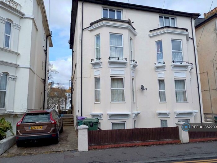 1 Bedroom Flat To Rent In Cheriton Road, Folkestone, CT20