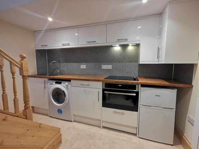 Studio To Rent In Derry Avenue, Plymouth, PL4