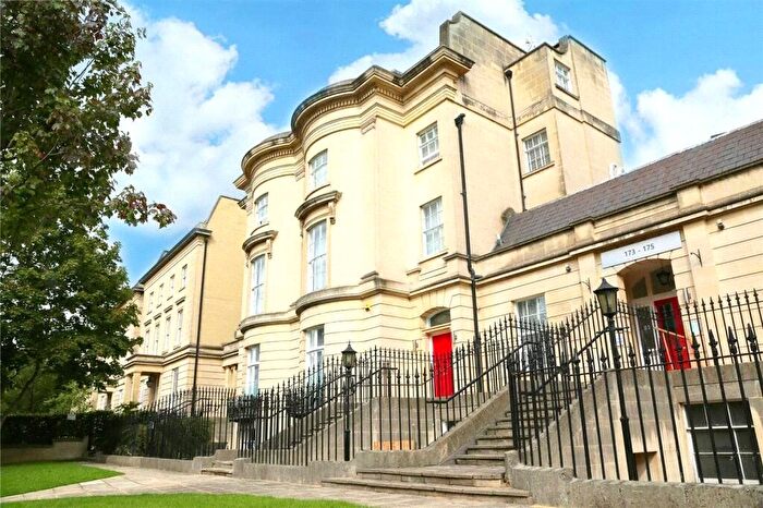 2 Bedroom Flat To Rent In Kings Road, Reading, Berkshire, RG1