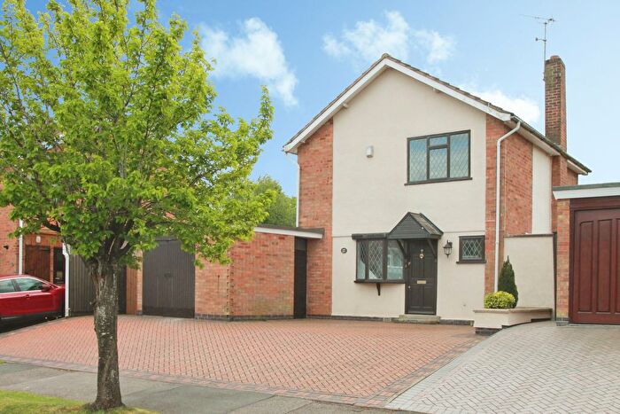 3 Bedroom Detached House For Sale In Salcombe Drive, Glenfield, Leicester, Leicestershire, LE3