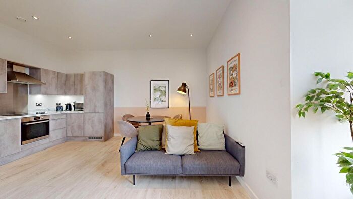 2 Bedroom Flat To Rent In Goodman Street, Leeds, LS10