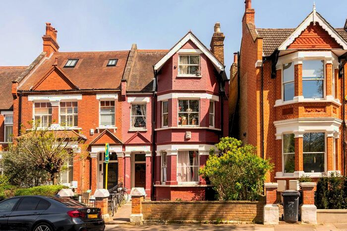 2 Bedroom Flat To Rent In Calais Street, Camberwell, London, SE5