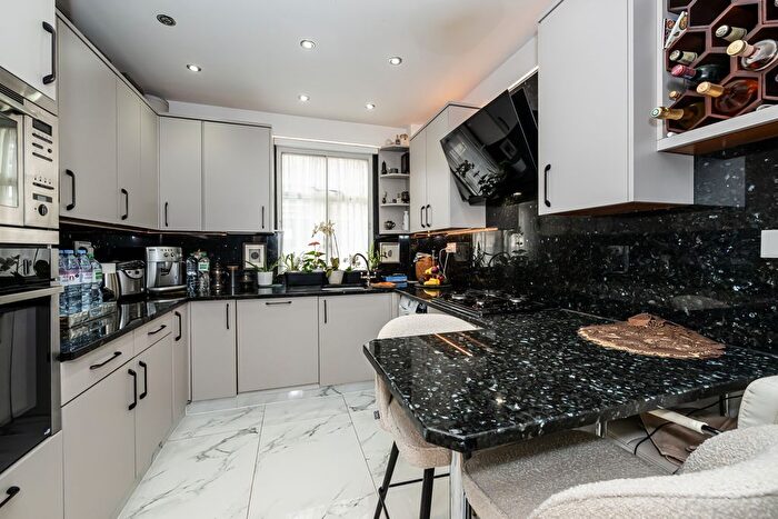 3 Bedroom Flat For Sale In Brymon Court, Montagu Square, London, W1H