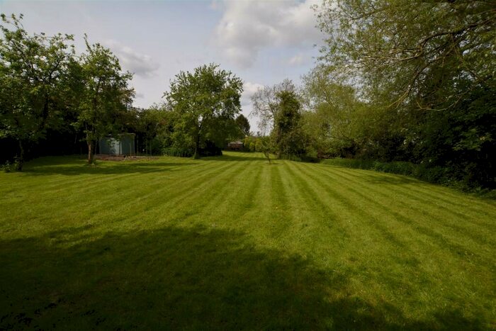 5 Bedroom Detached House For Sale In Crab Lane, North Muskham, NG23