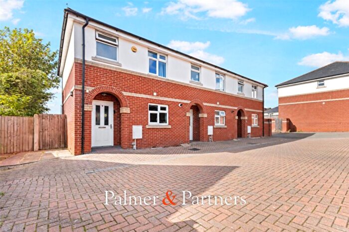 2 Bedroom End Of Terrace House For Sale In Harwich Grove, Colchester, Essex, CO4