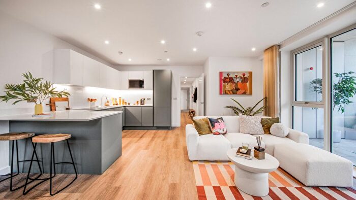 1 Bedroom Flat For Sale In Hepscott Road, Hackney, E9