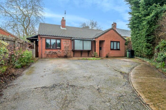 3 Bedroom Bungalow For Sale In Main Street, Woolsthorpe, NG32