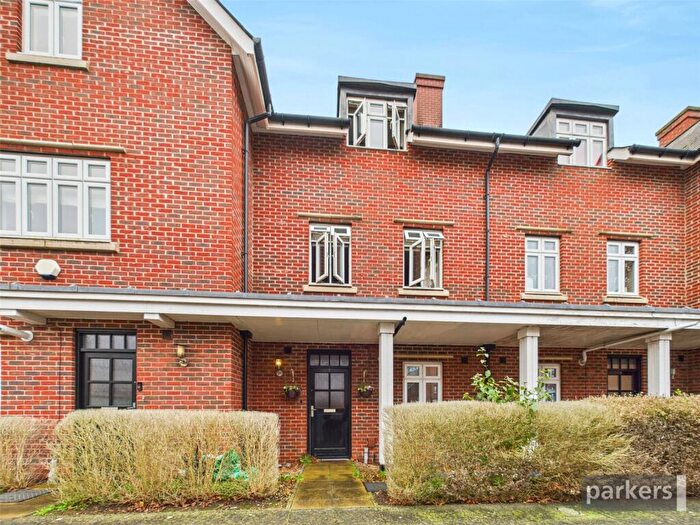 4 Bedroom Town House For Sale In Gabriels Square, Lower Earley, Reading, Berkshire, RG6