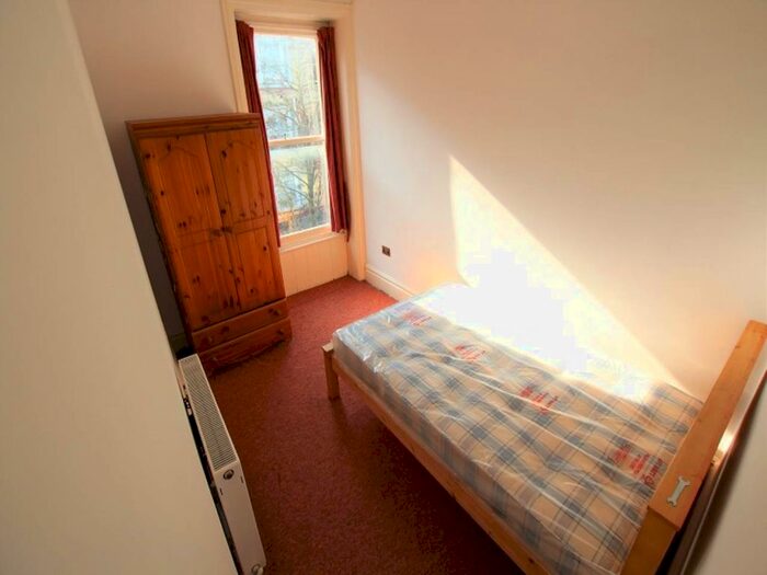 2 Bedroom Flat To Rent In Portland Street, Aberystwyth, Ceredigion SY23