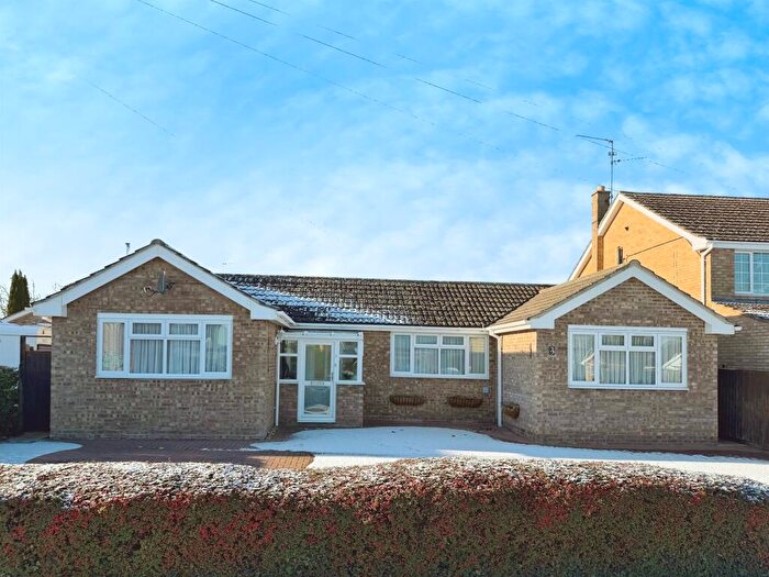 2 Bedroom Detached Bungalow For Sale In Saxon Way, Bourne, PE10