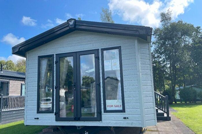 Lodge For Sale In Two Bed Willerby Sheraton Elite ( X .), Rivers Edge, Ingleton, North Yorkshire, LA6