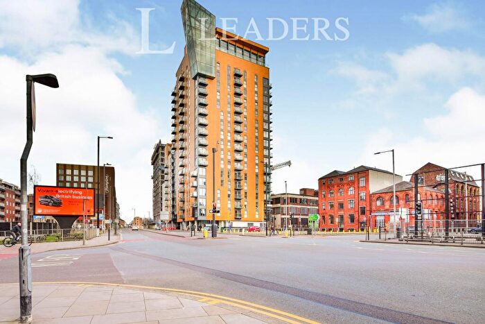 2 Bedroom Apartment To Rent In Skyline Central, Goulden Street, Manchester, M4