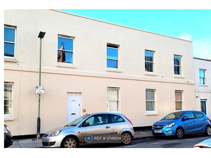 2 Bedroom Flat To Rent In St. Pauls Street North, Cheltenham, GL50