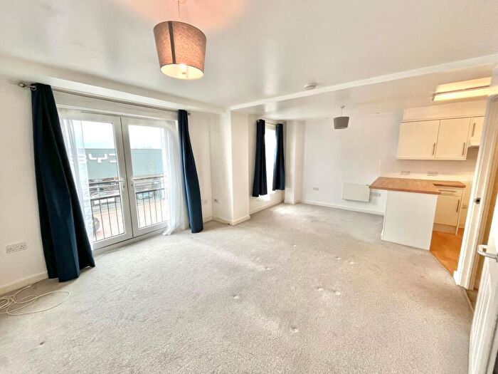 2 Bedroom Duplex To Rent In Wimpole Road, Colchester, CO1