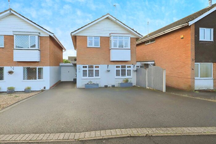 3 Bedroom Detached House For Sale In Osborne Close, Kidderminster, Worcestershire, DY10