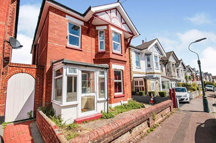 5 Bedroom Detached House To Rent In Acland Road, Charminster, BH9
