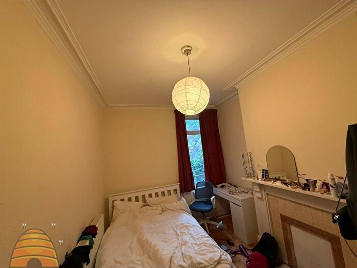 6 Bedroom Terraced House To Rent In Lausanne Road Manchester, M20