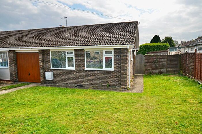 2 Bedroom Semi-Detached Bungalow For Sale In Evendene Road, Hampton, Evesham, WR11