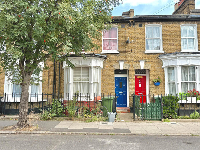 4 Bedroom Terraced House To Rent In Brocklehurst Street, London, SE14