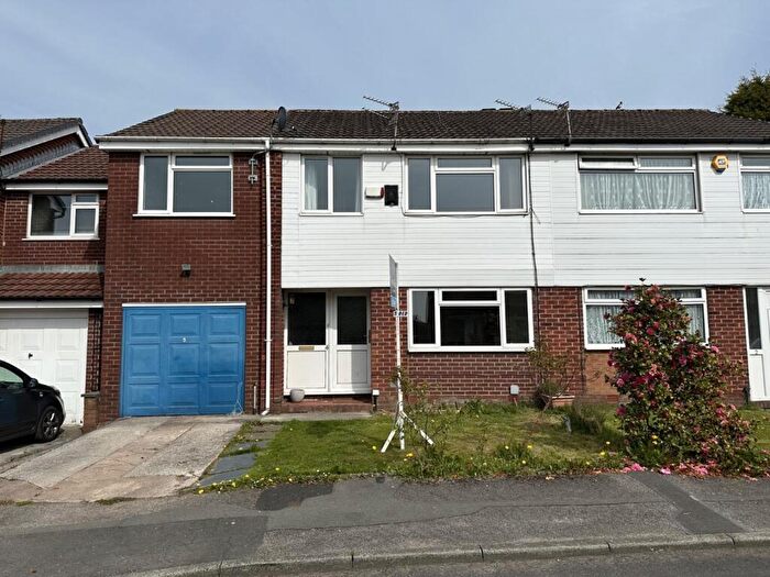 5 Bedroom Semi-Detached House For Sale In Glendon Crescent, Ashton-under-Lyne, Greater Manchester, OL6