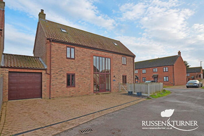 5 Bedroom Detached House For Sale In A Stunning, Modern Barn-Style Home In Pentney, PE32