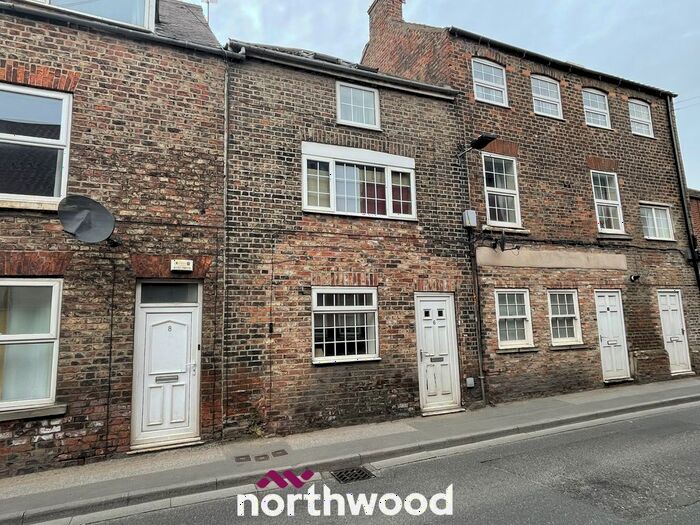 1 Bedroom Flat To Rent In Millgate, Selby, YO8