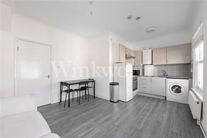 3 Bedroom Flat To Rent In Portnall Road, London, W9
