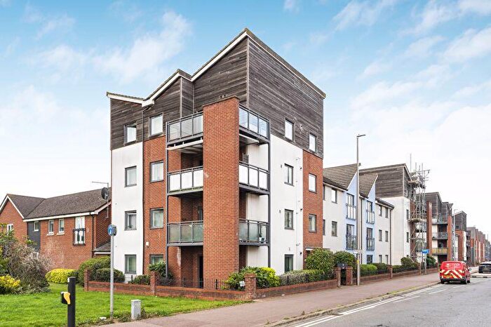 2 Bedroom Flat For Sale In Countess Way, Broughton, Milton Keynes, MK10