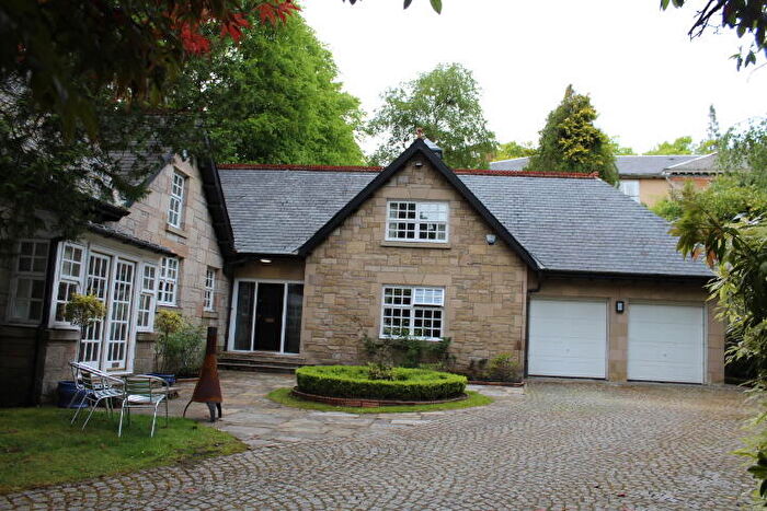 3 Bedroom Detached Villa To Rent In Abbotsford Lodge, Bearsden, G61