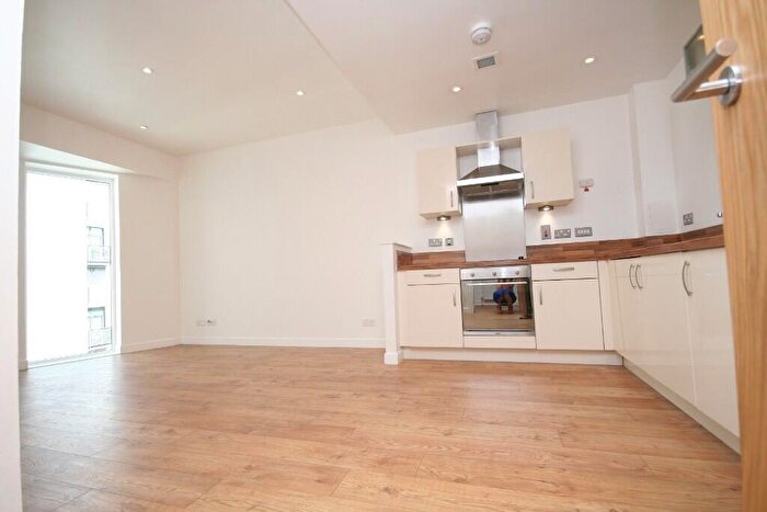2 Bedroom Flat To Rent In Oswald Street, Executive Bed Unfurnished /F Apartment, City Centre - Available //, G1